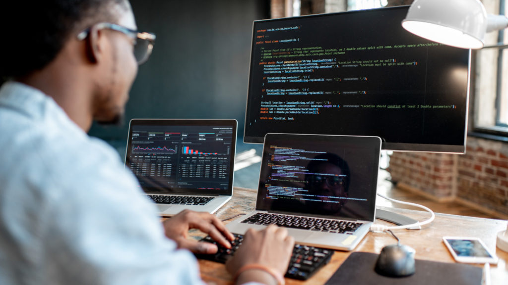 Developer Là Gì? Chi Tiết Công Việc Của Developer